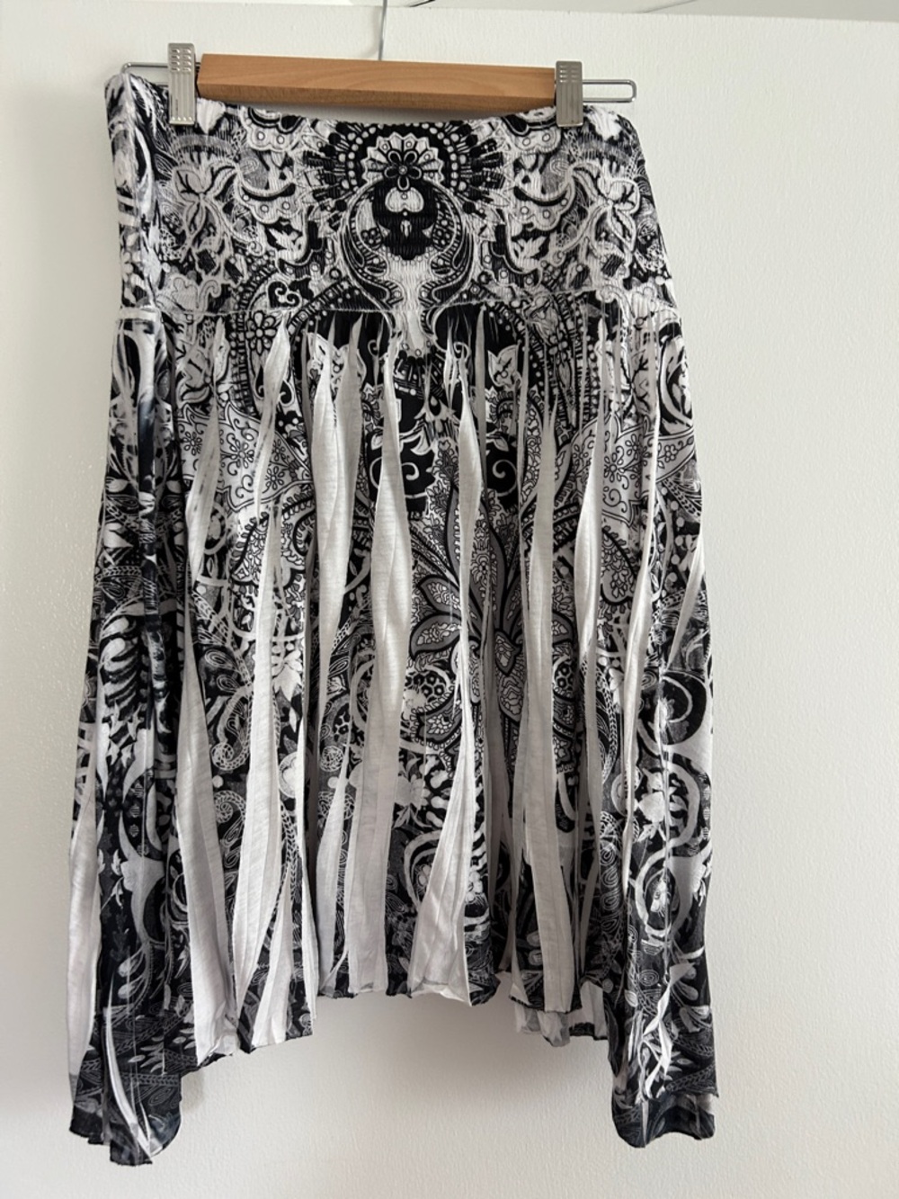 Style & Co. Black & White Asymmetrical skirt. - Picture 2 of 3